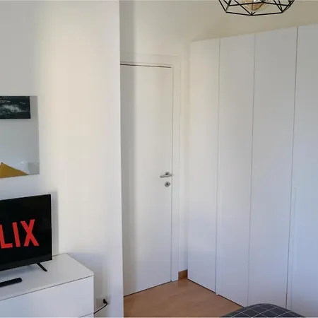 10 Min From The Airport-wifi-free Parking Apartment *